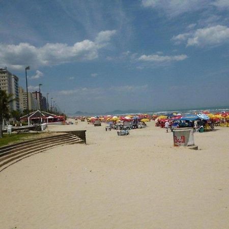 Praia Grande Apto 1 Quadra Do Mar Екстер'єр фото